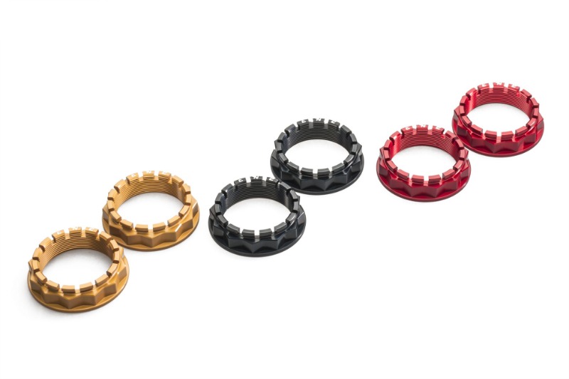 CNC Racing ốc cốt sau Ducati gắp lớn