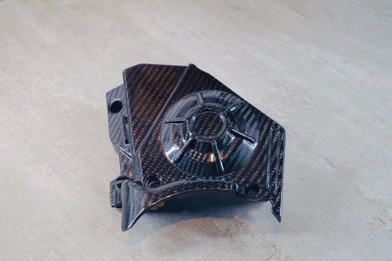 Oya - Che nhông trước carbon Aprilia RS660