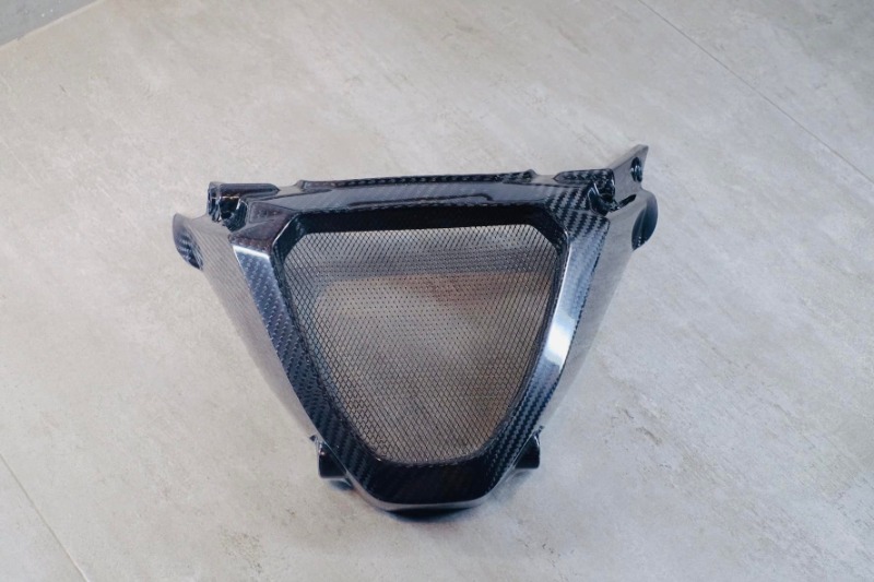 Oya - Belly Pan carbon Aprilia RS660