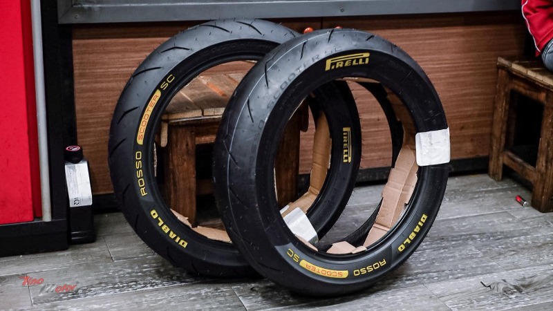 PIRELLI ROSSO SCOOTER RS Yamaha Xmax 300 (120/70/15 - 140/70/14)