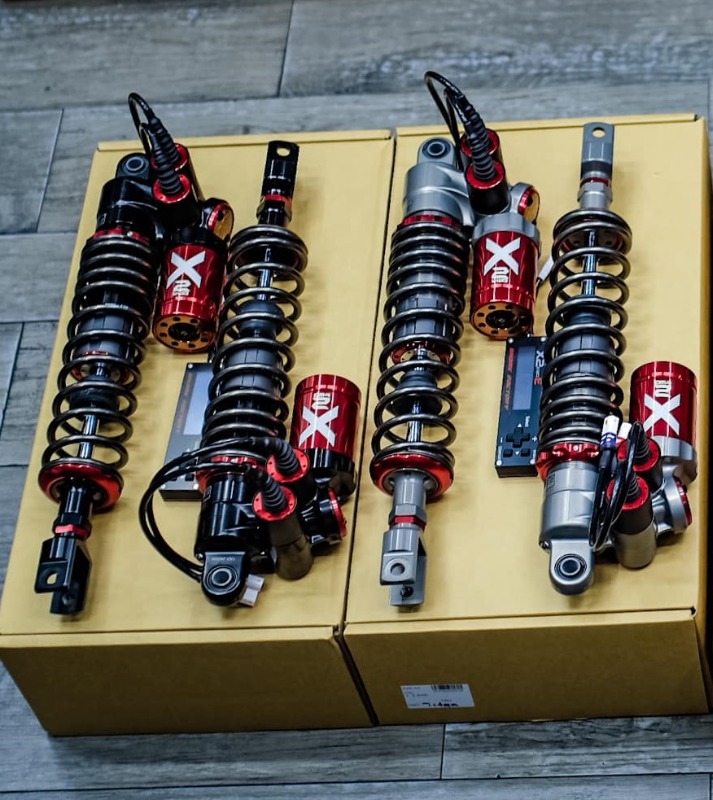 Shark X2 - Phuộc sau chỉnh điện Honda SH350i