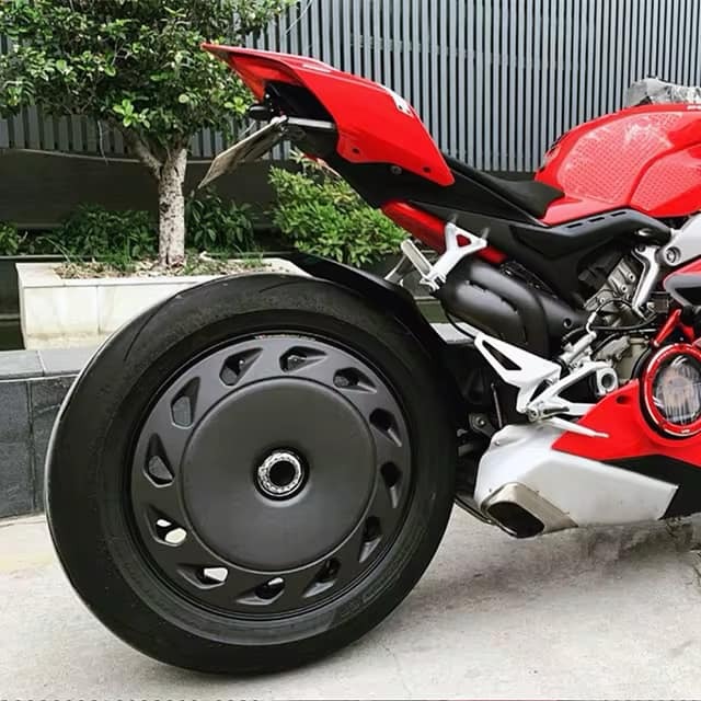 Oya - Chụp mâm carbon Ducati Panigale V4 /SFS V4